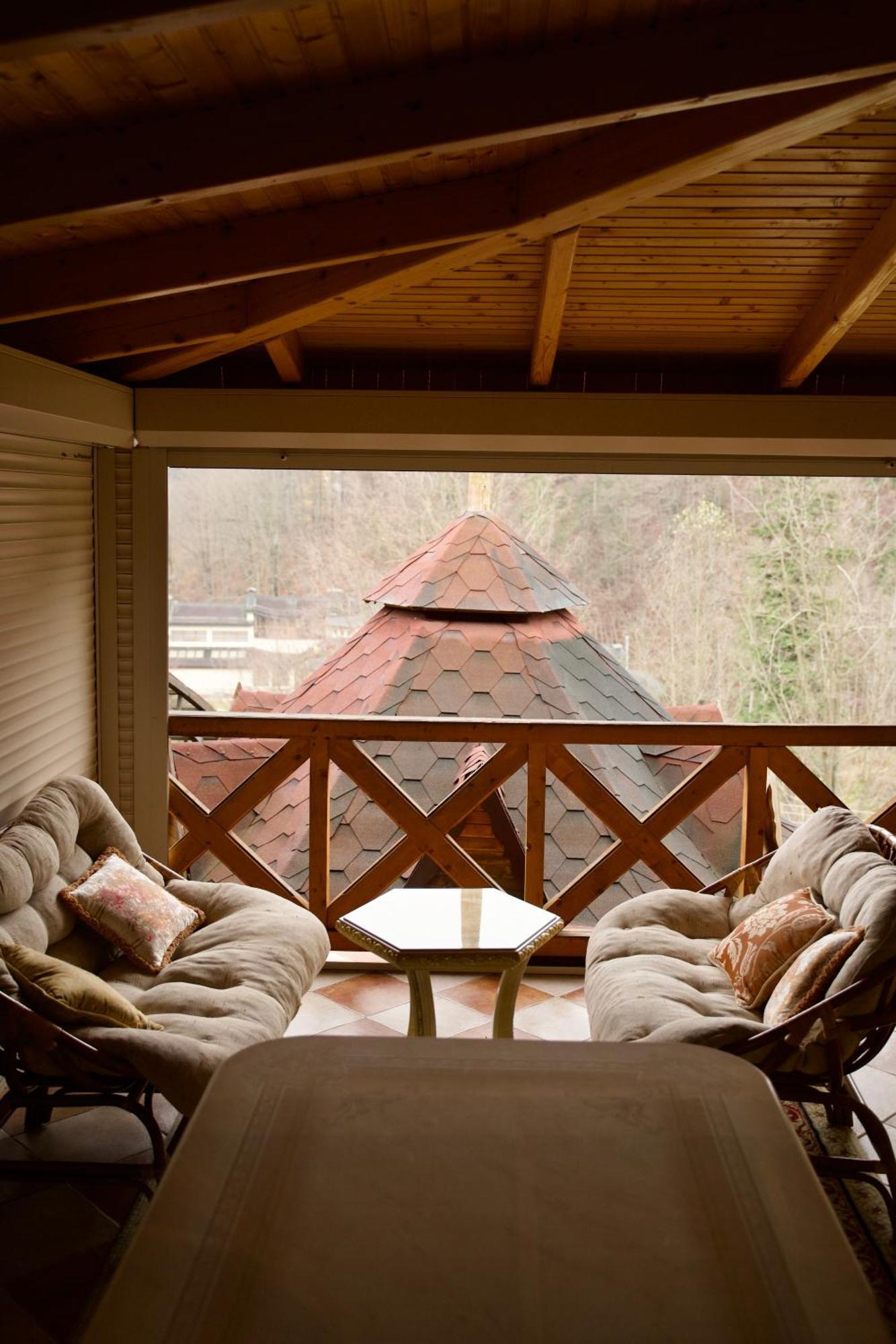 Петрос Family Hotel Yaremche Luaran gambar
