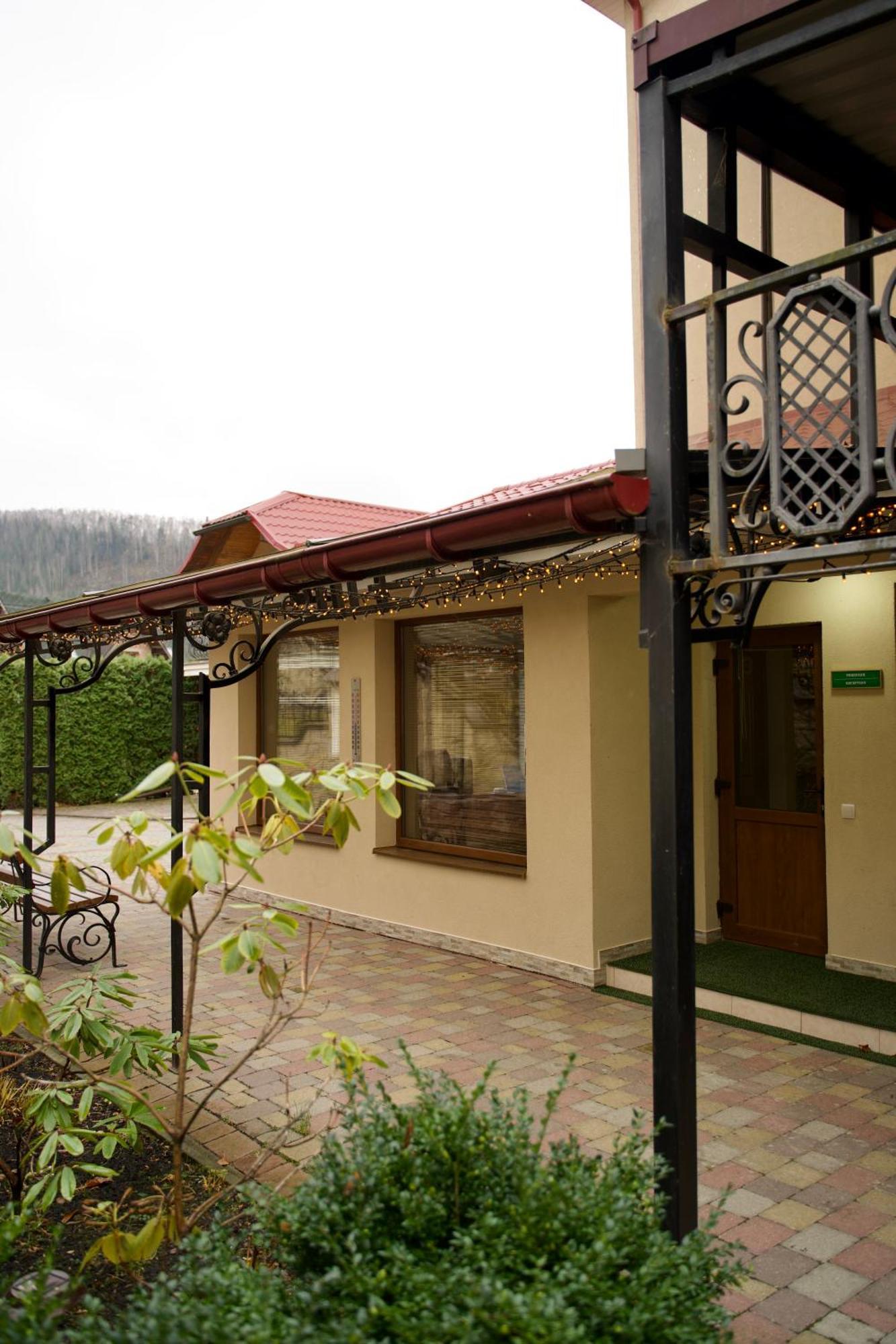 Петрос Family Hotel Yaremche Luaran gambar