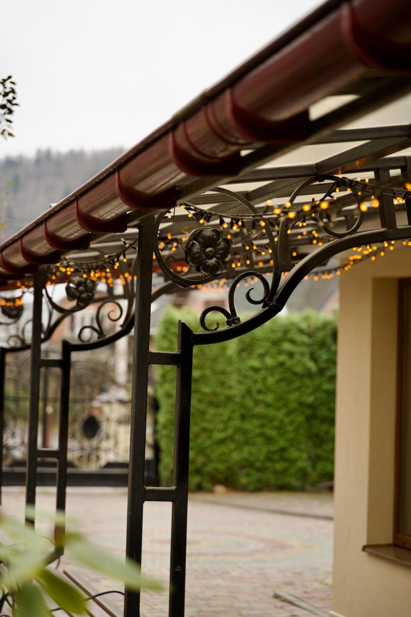 Петрос Family Hotel Yaremche Luaran gambar