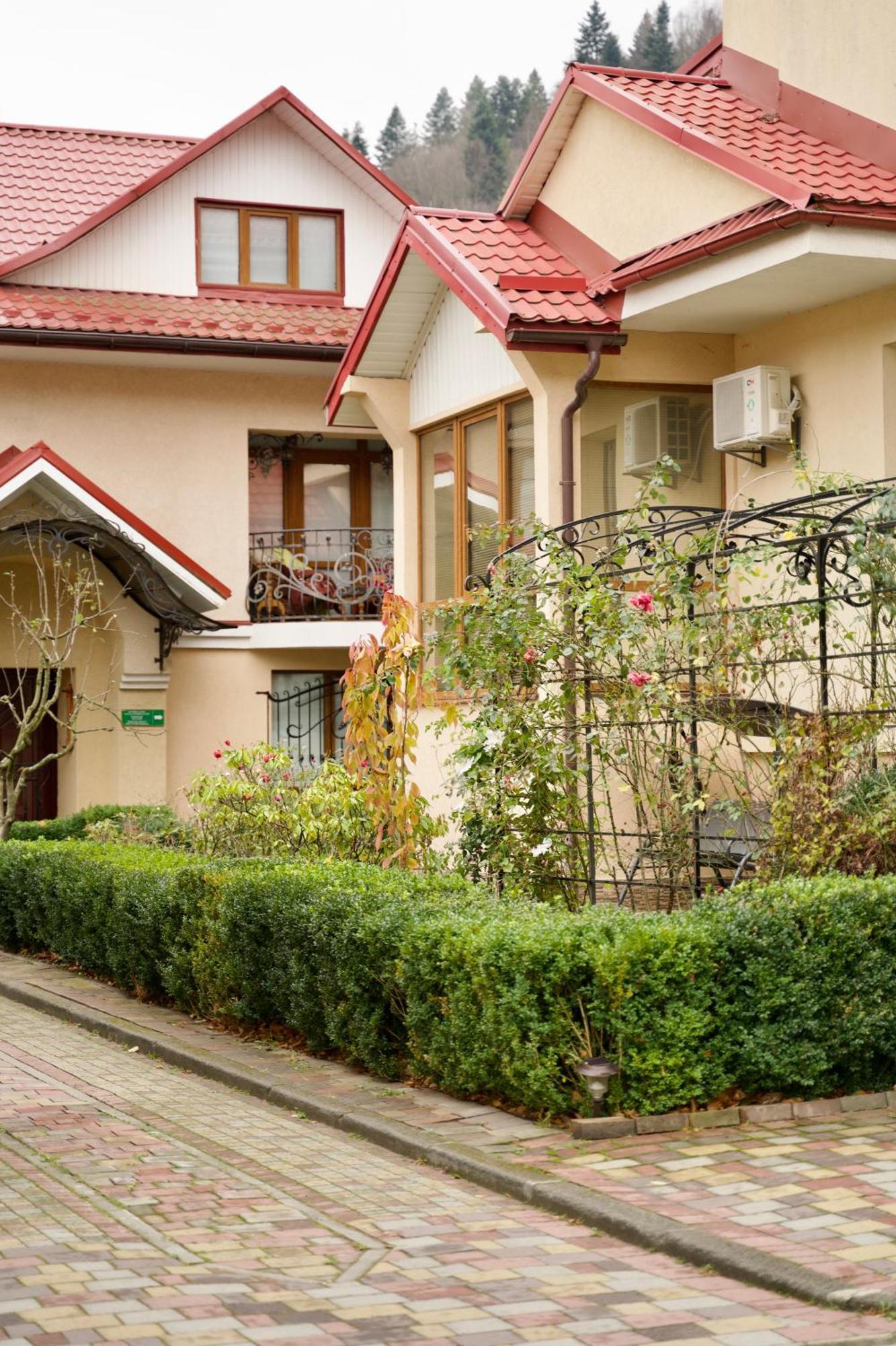 Петрос Family Hotel Yaremche Luaran gambar